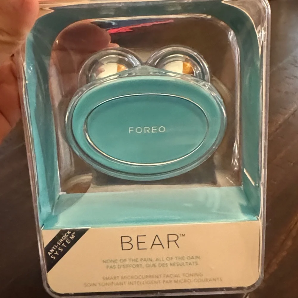 FOREO BEAR Facial Toning Device - Turquoise Blue